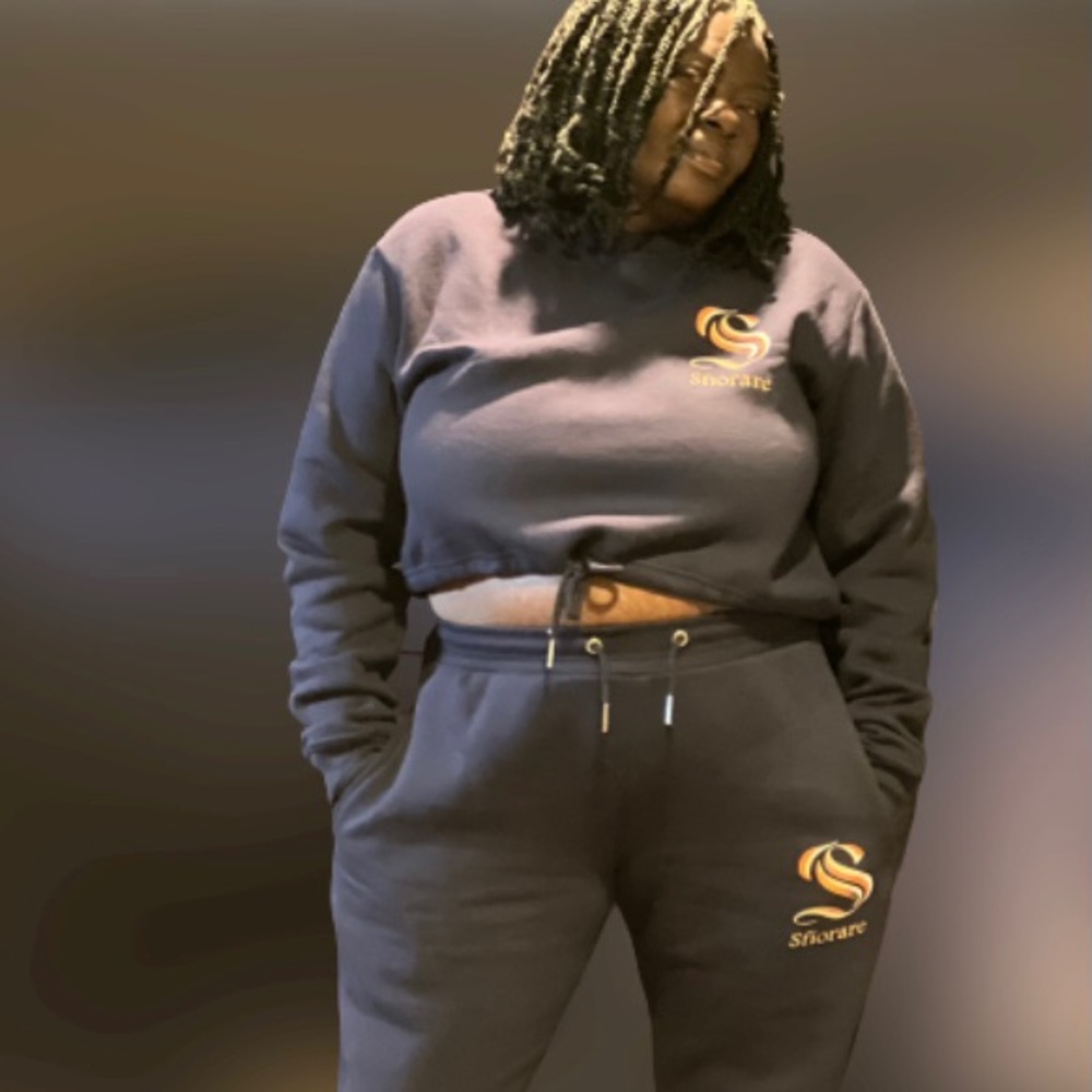 Women joggers set